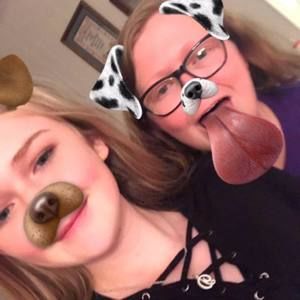 Meet your Posher, Danielle